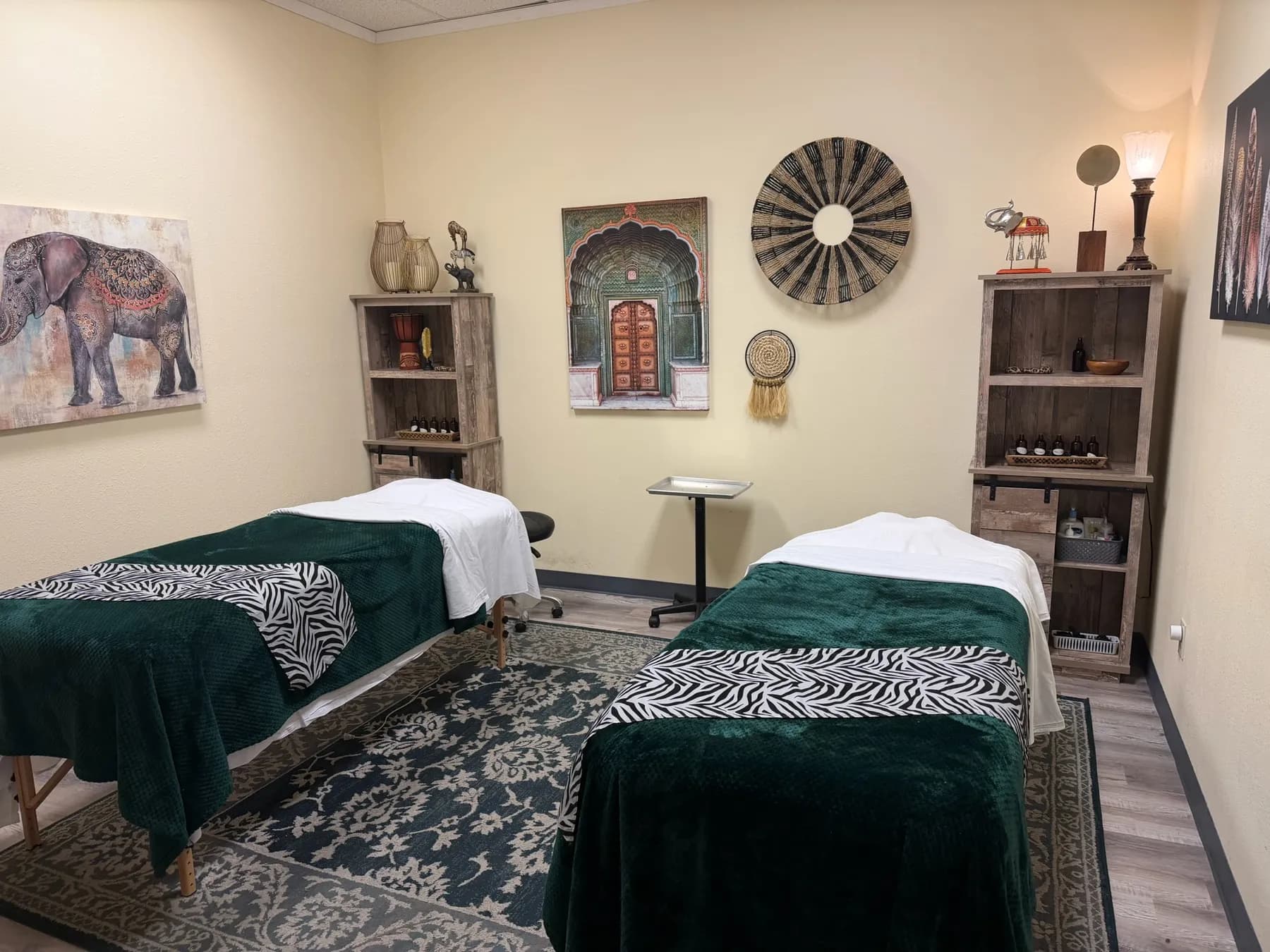 Couples treatment room with two massage tables at Spa O2